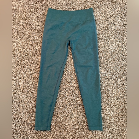 Alphalete Amplify Leggings - Picture 8 of 14